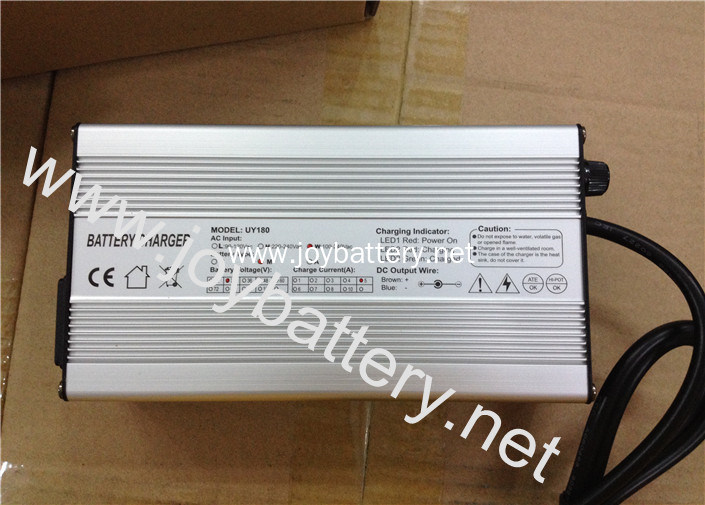 Aluminum alloy 48V 600W Li ion battery charger 58.8V 10A,48V 20A for Golf cart /Scooter/ Forklift